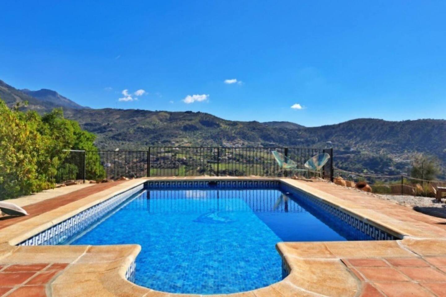 La Perla Andaluza Vila Alcaucín Exterior foto